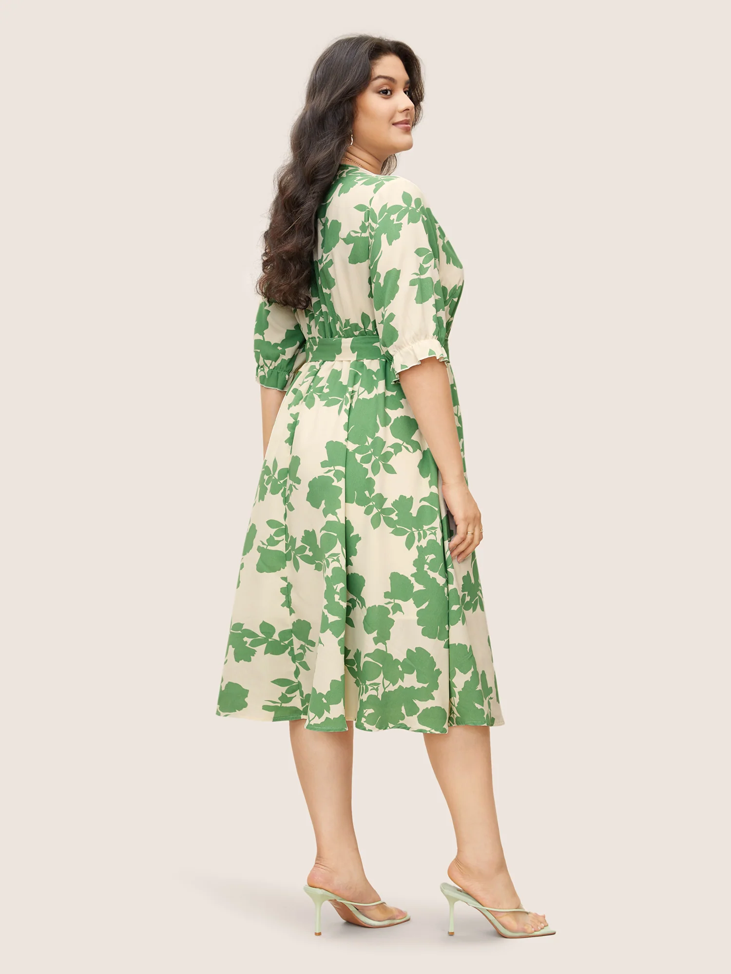 Silhouette Floral Print Overlap Collar Lantern Sleeve Dress - Image 3