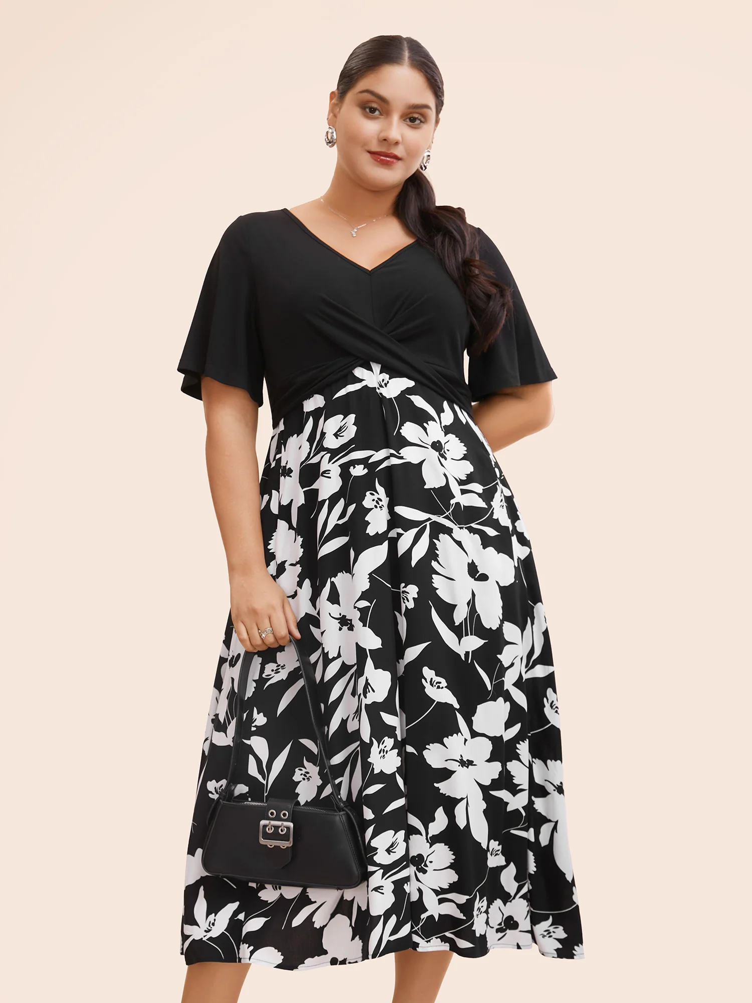Silhouette Floral Print Patchwork Crossover Pocket Dress - Image 3