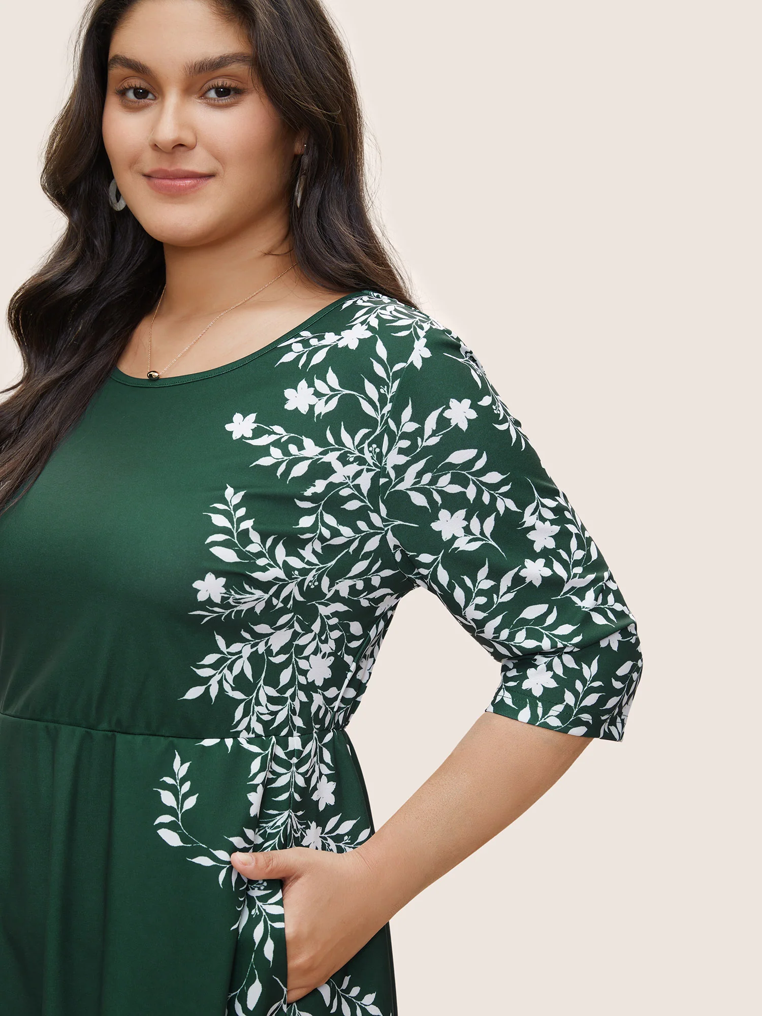 Silhouette Floral Print Pocket Elastic Waist Dress - Image 4
