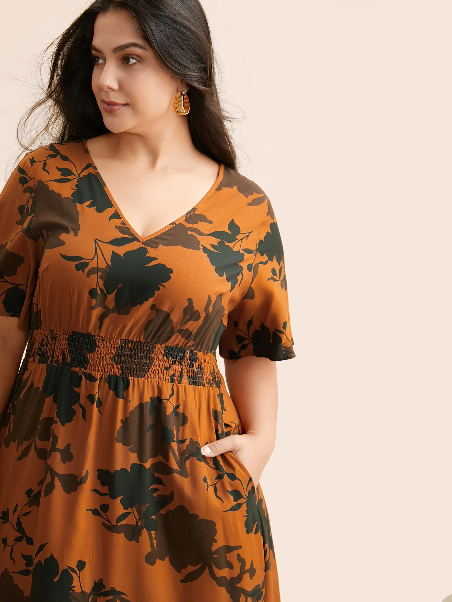 Silhouette Floral Print Ruffle Sleeve Dress - Image 2