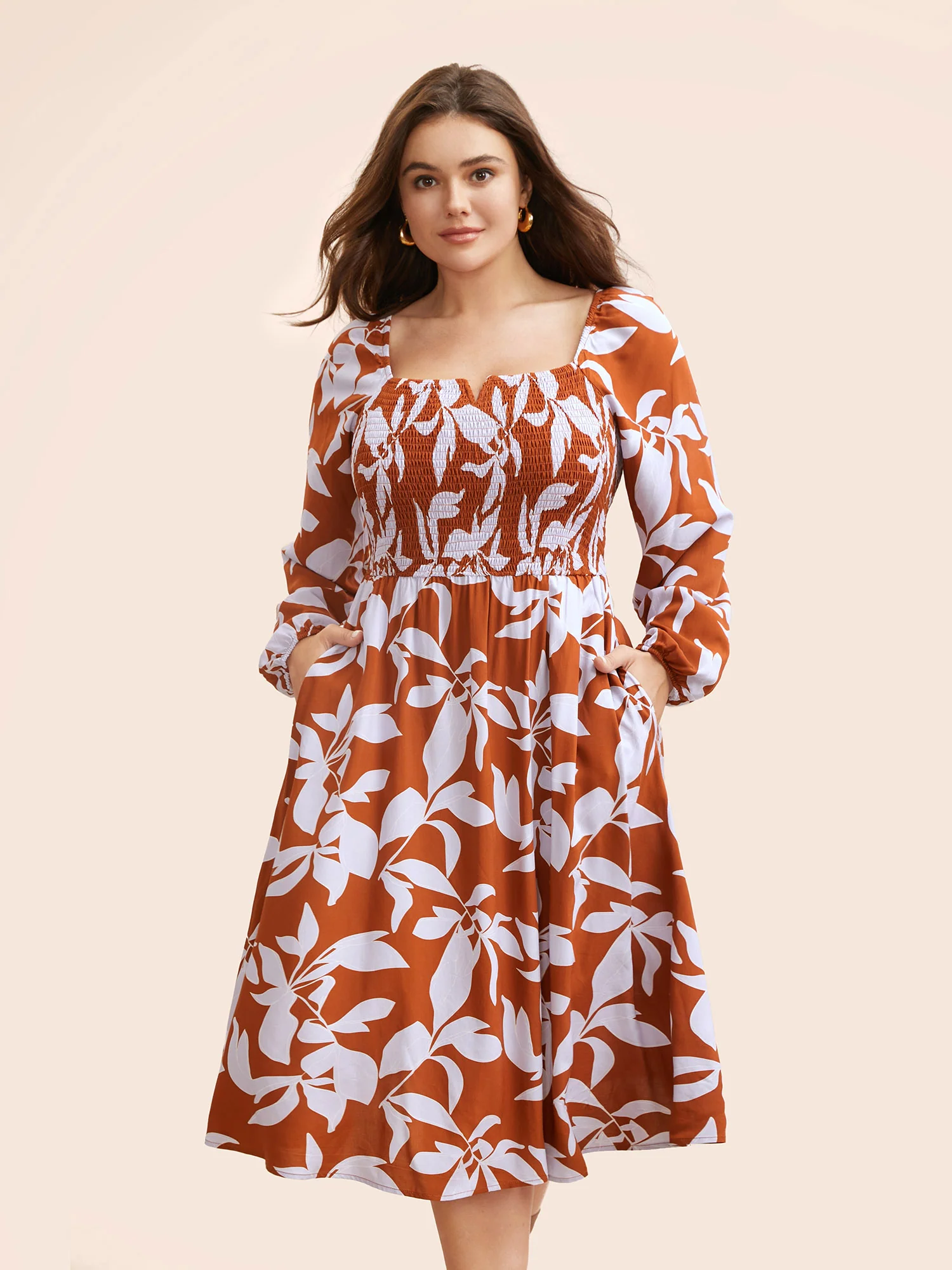Silhouette Floral Print Shirred Midi Dress - Image 2