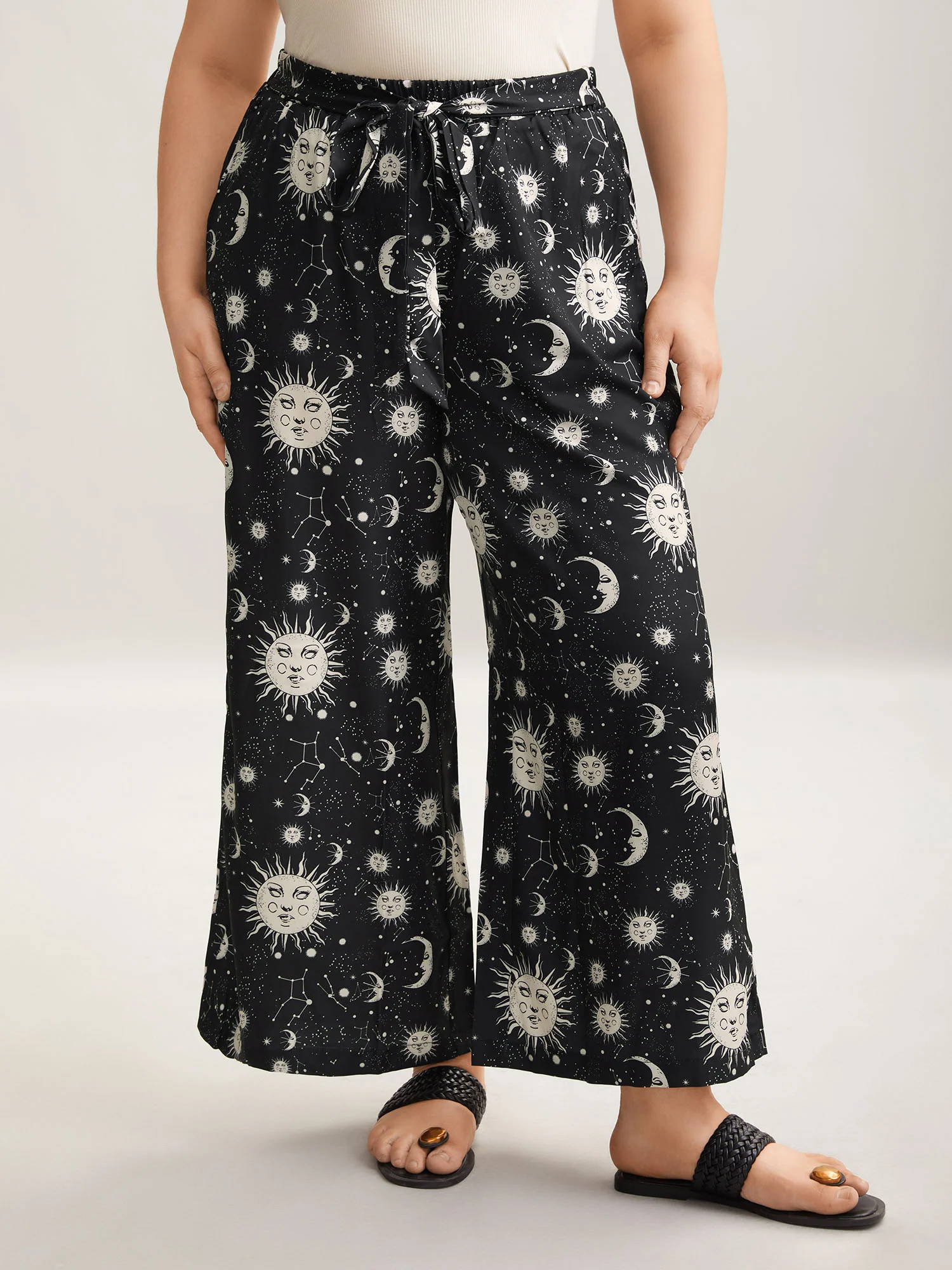 Silhouette Floral Print Ties Side Seam Pocket Pants - Image 17