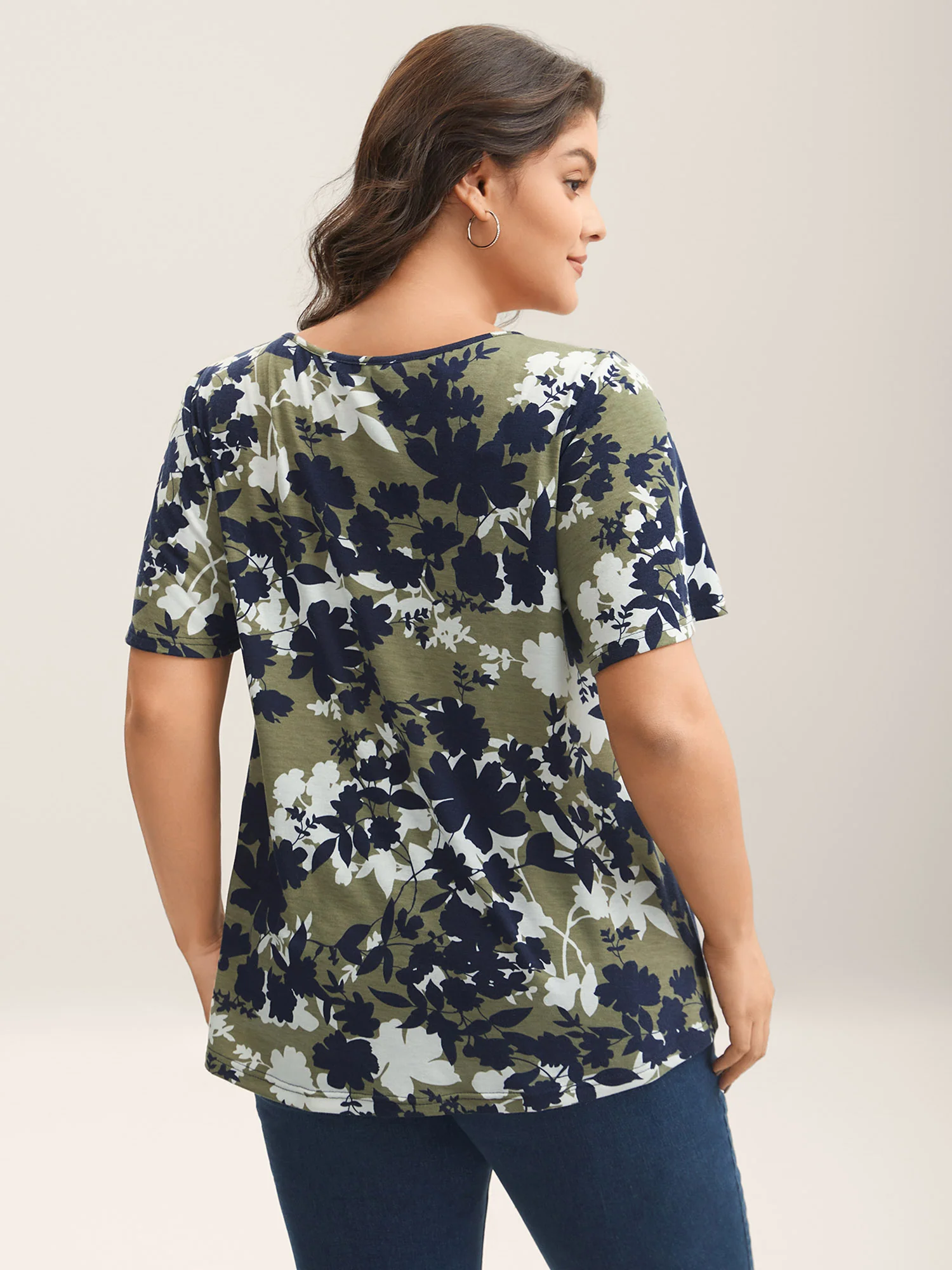 Silhouette Flower Button Placket Jersey Top - Image 4