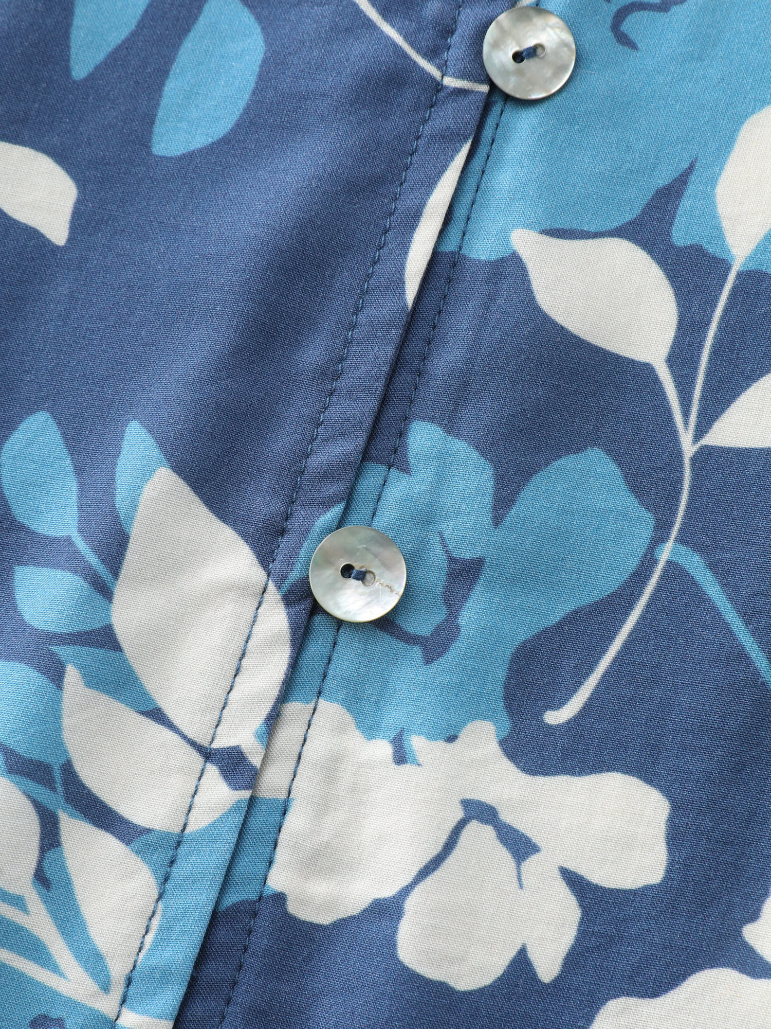 Silhouette Flower Print Button-Down Blouse - Image 5