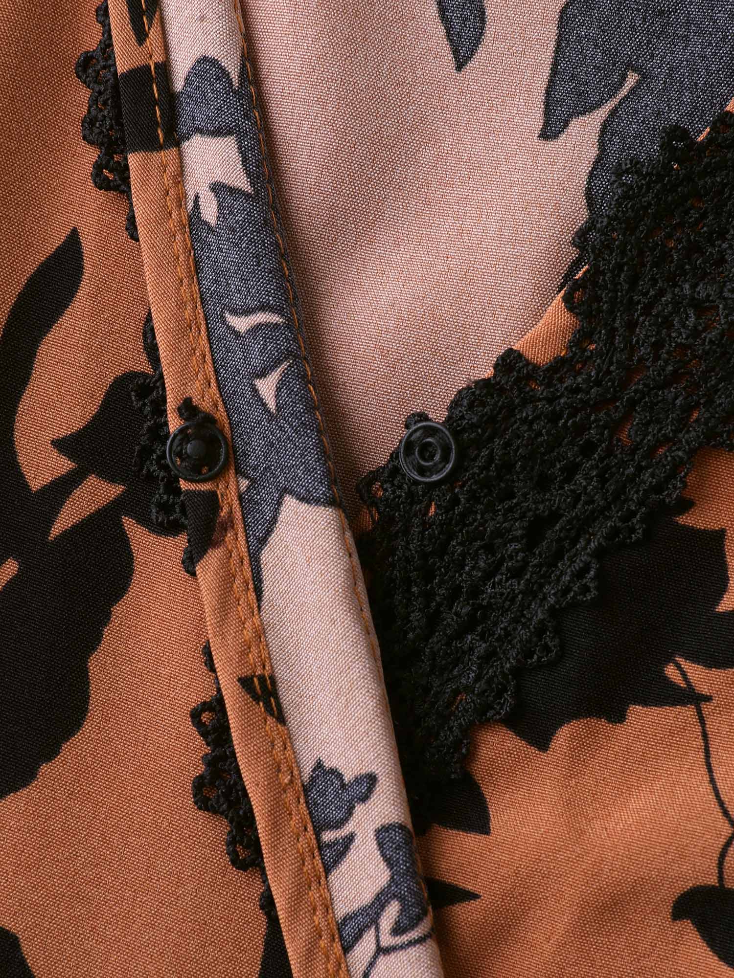 Silhouette Flower Print Contrast Surplice Midi Dress - Image 6