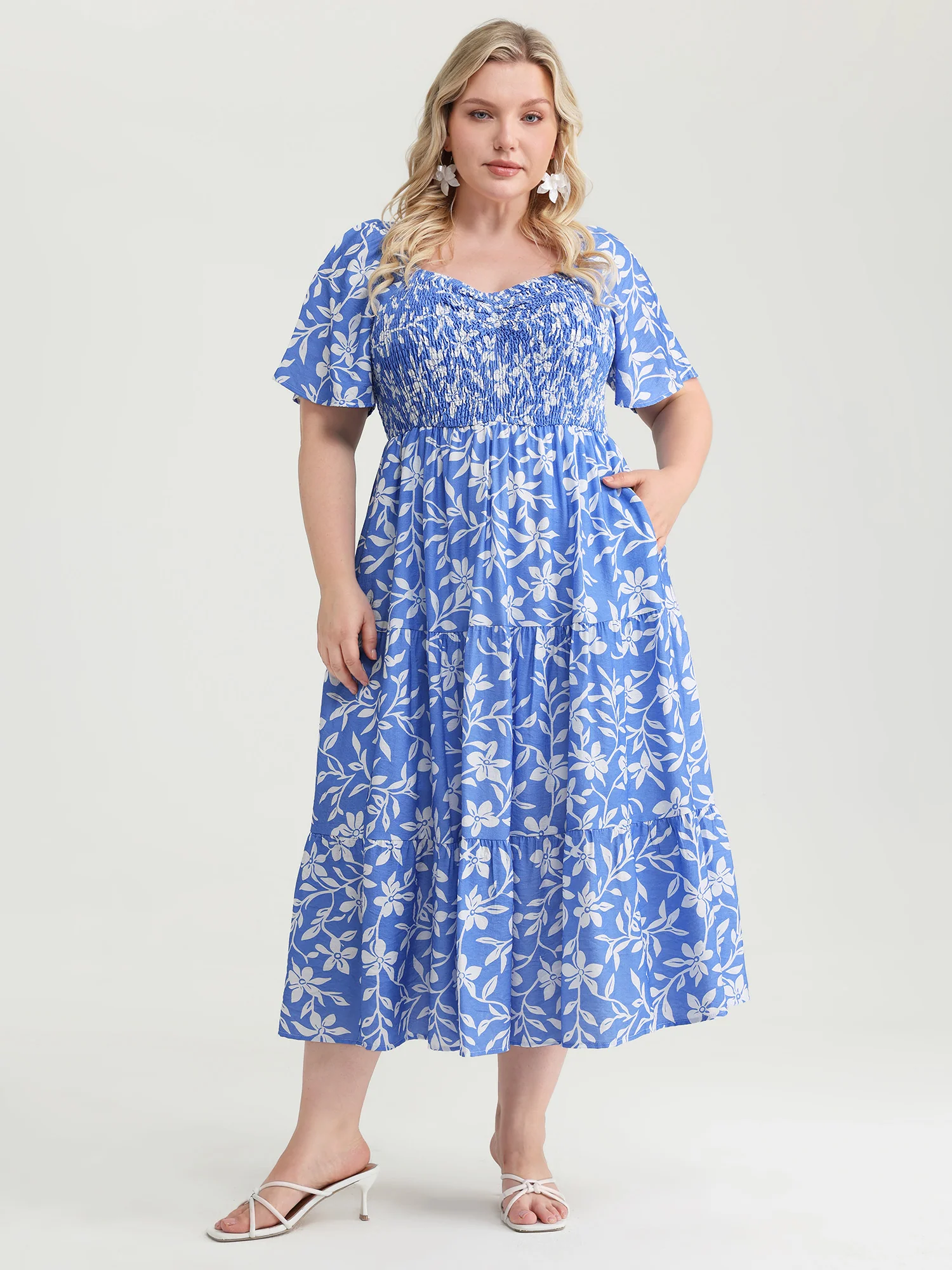 Silhouette Flower Print Shirred Pockets Midi Dress - Image 3
