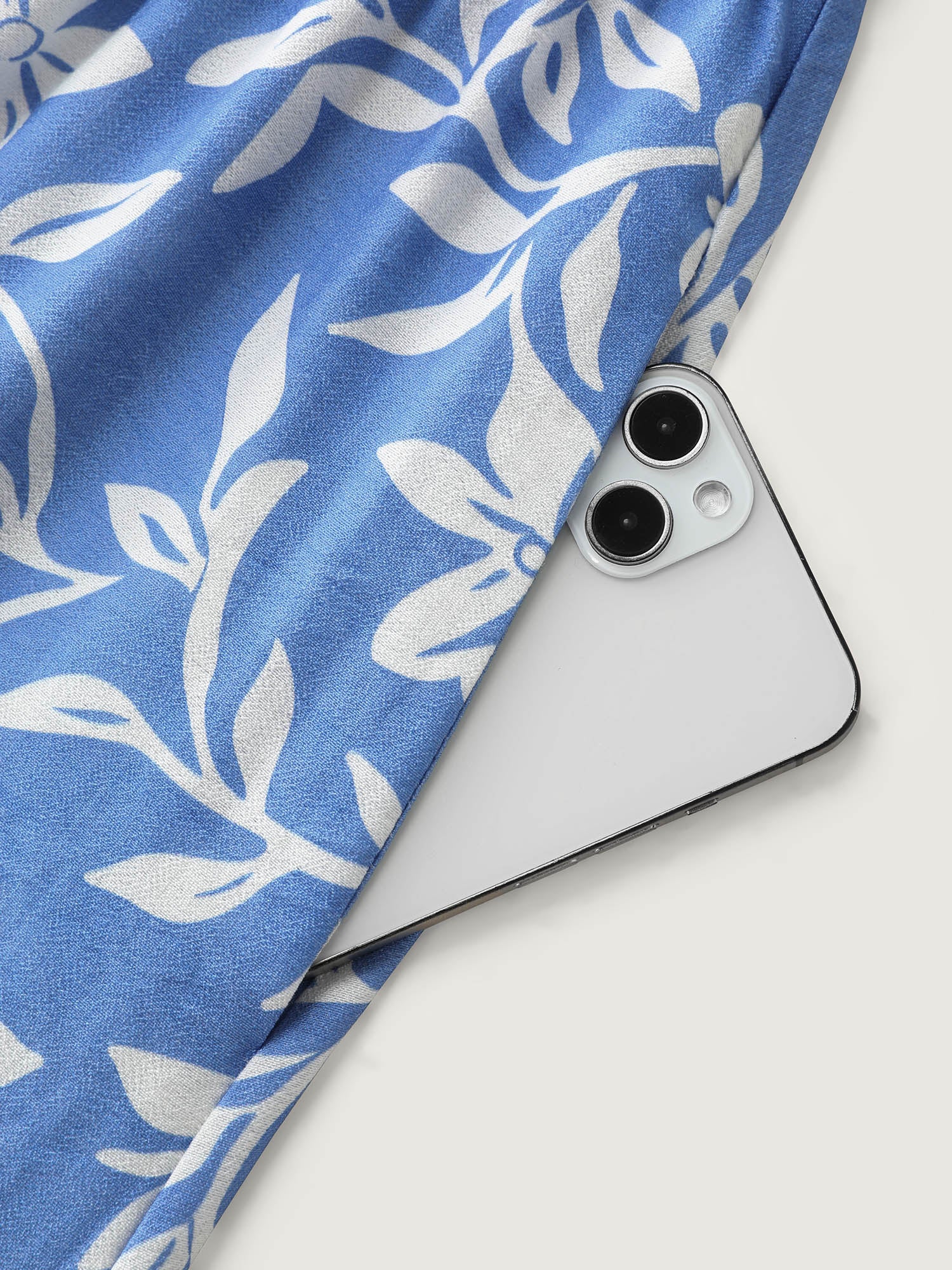 Silhouette Flower Print Shirred Pockets Midi Dress - Image 6