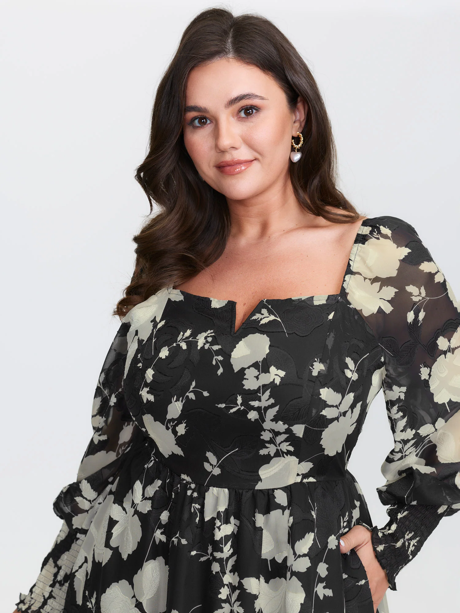 Silhouette Flower Print Shirred Pockets Midi Dress - Image 3