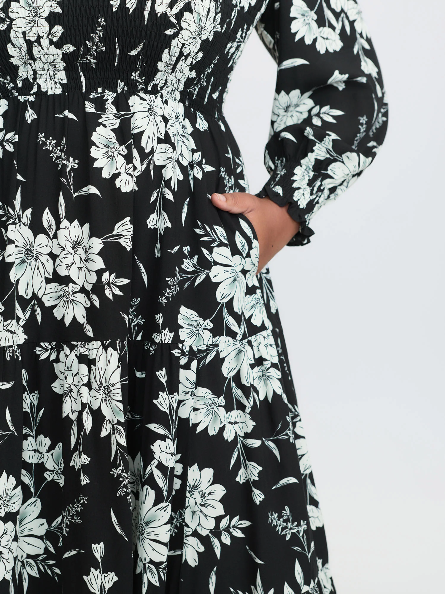 Silhouette Flower Shirred Maxi Dress - Image 4