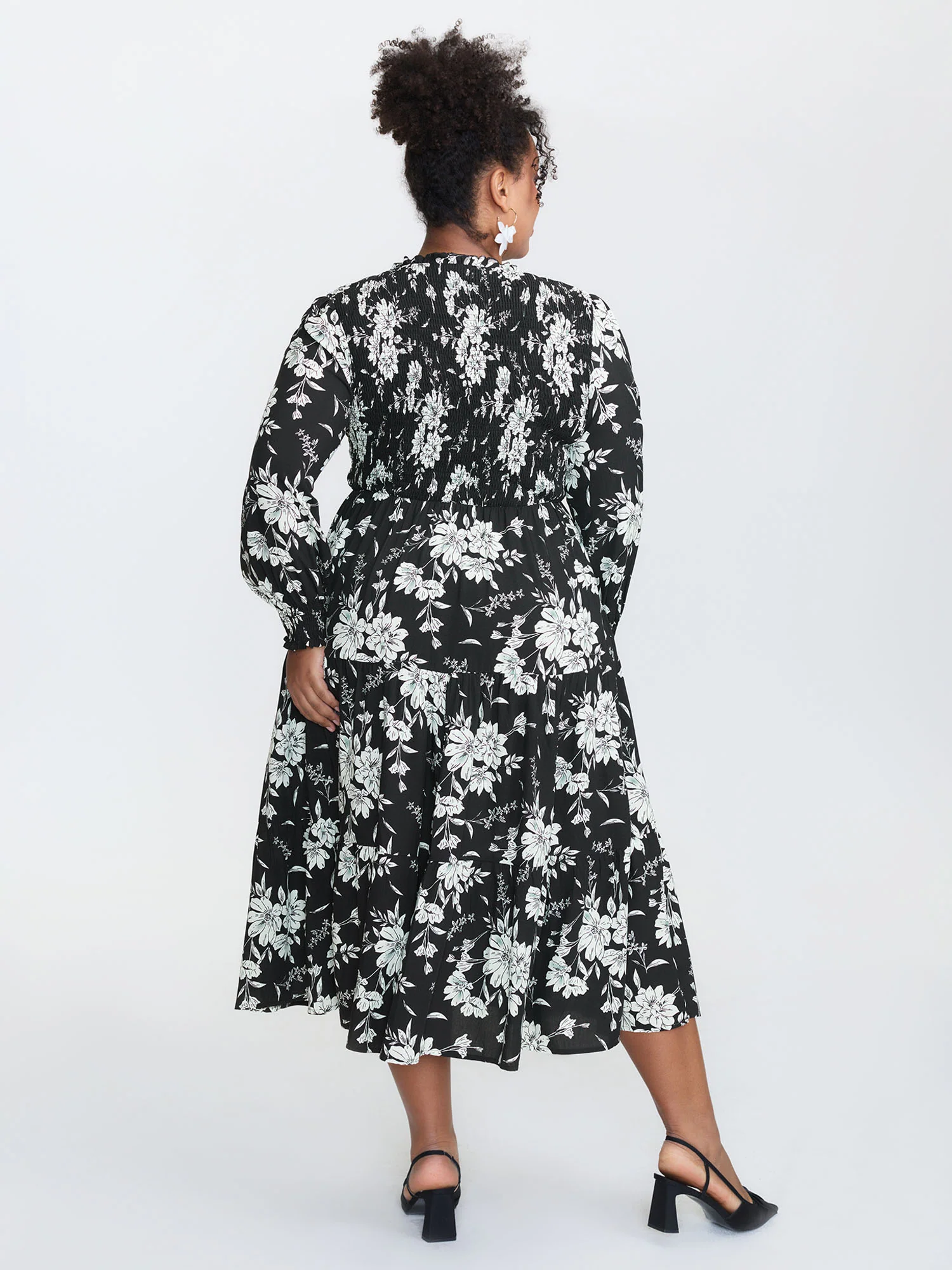 Silhouette Flower Shirred Maxi Dress - Image 5