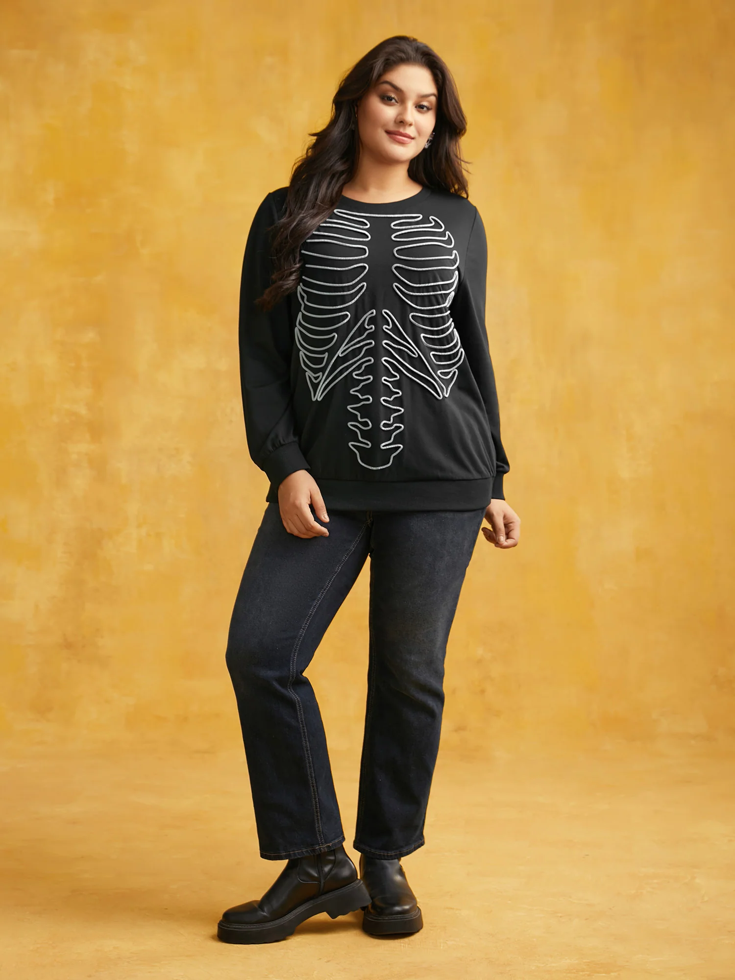 Skeleton Embroidered Crew Neck Sweatshirt - Image 9