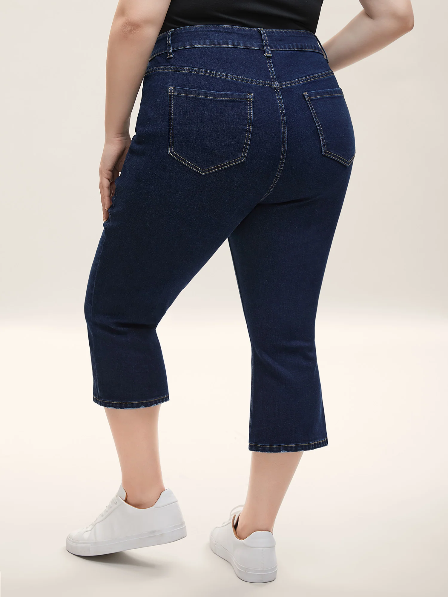 Skinny-Fit Cropped Mid-Rise Jeans - Image 4