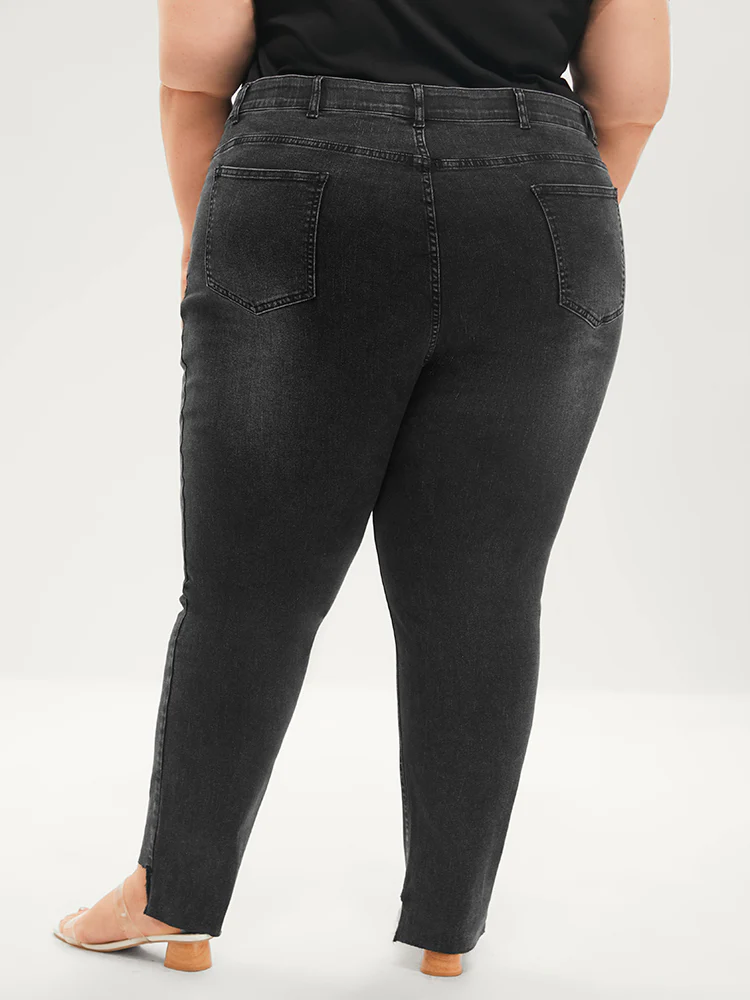 Skinny Moderately Stretchy Mid Rise Dark Wash Gap Proof Jeans - Image 10