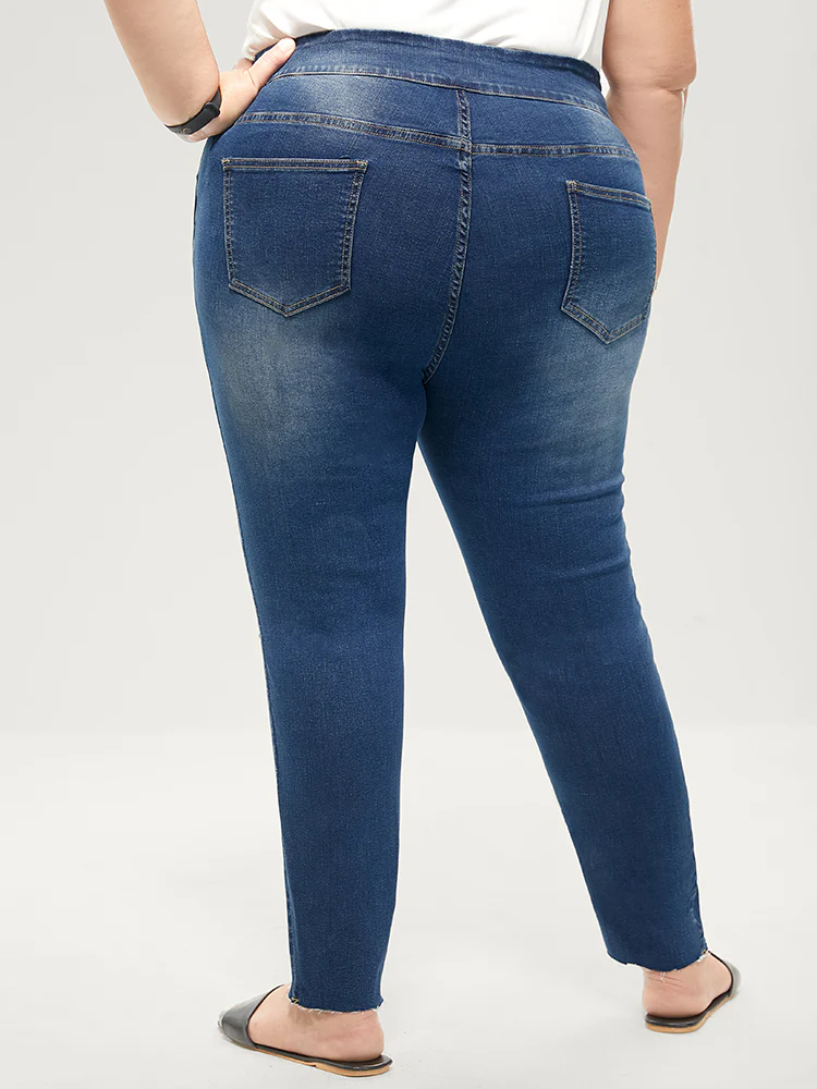 Skinny Very Stretchy  High Rise Medium Wash Sculpt Waist Jeans - Image 7