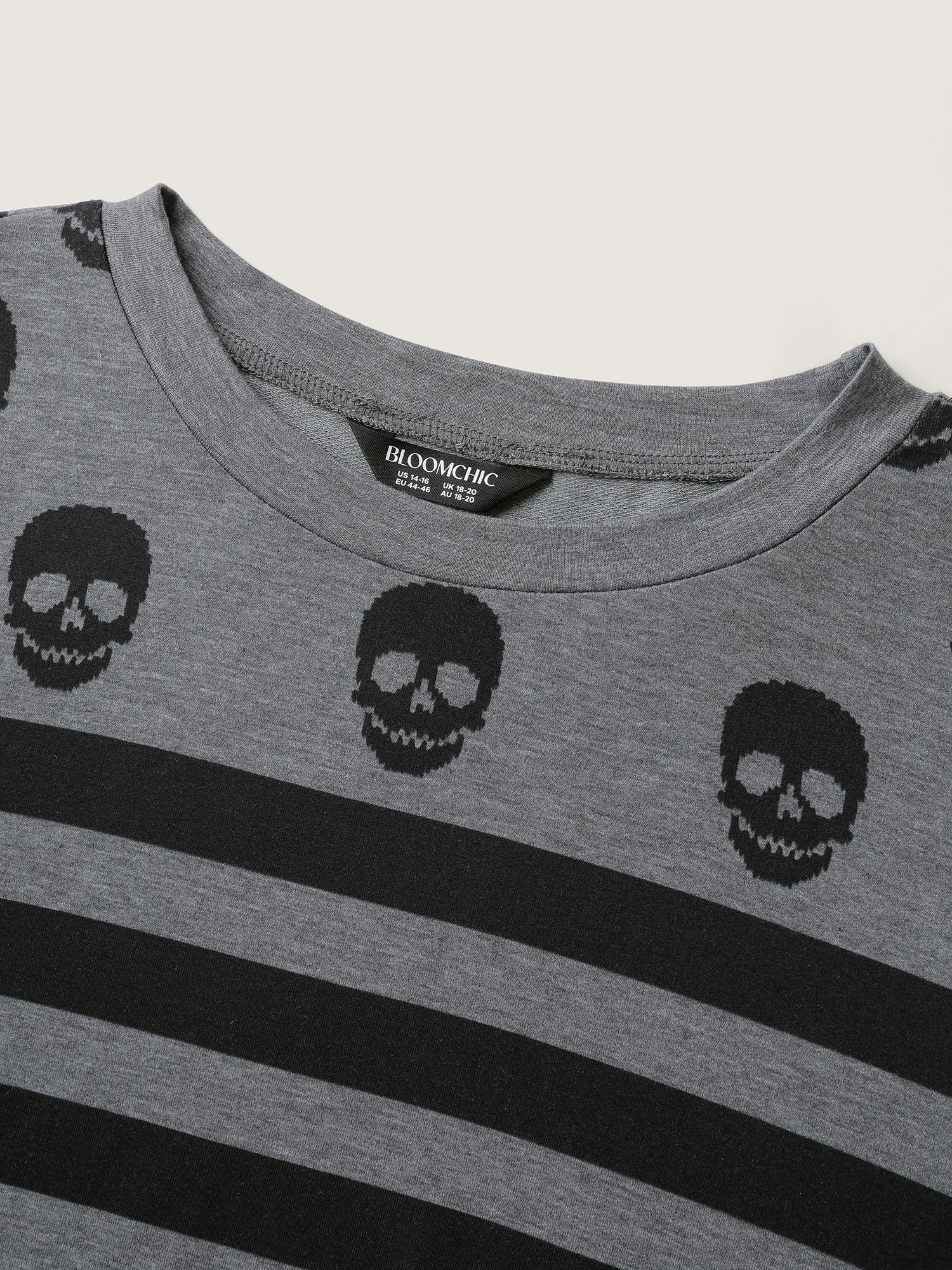 Skull Stripe Print Crewneck Sweatshirt - Image 5