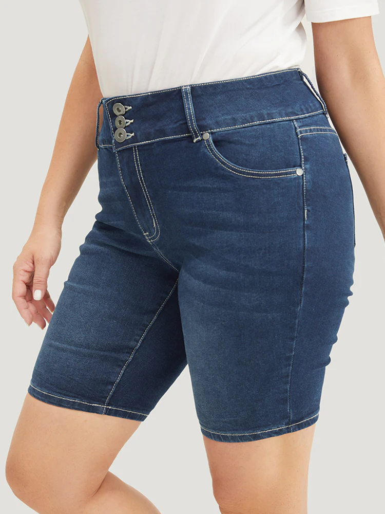 Slightly Stretchy  High Rise Black Wash Denim Shorts - Image 4
