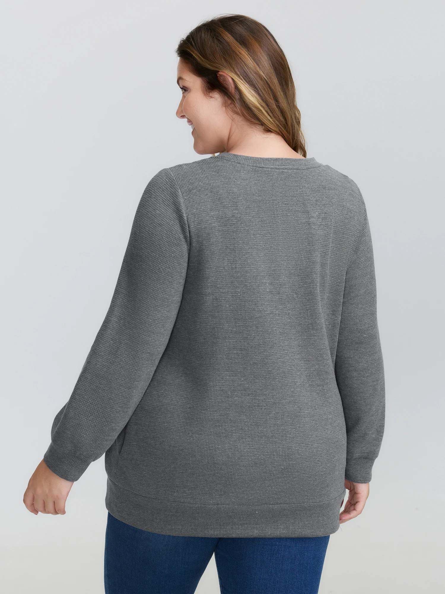 Slit Hem Round Neck Solid Sweatshirt - Image 4