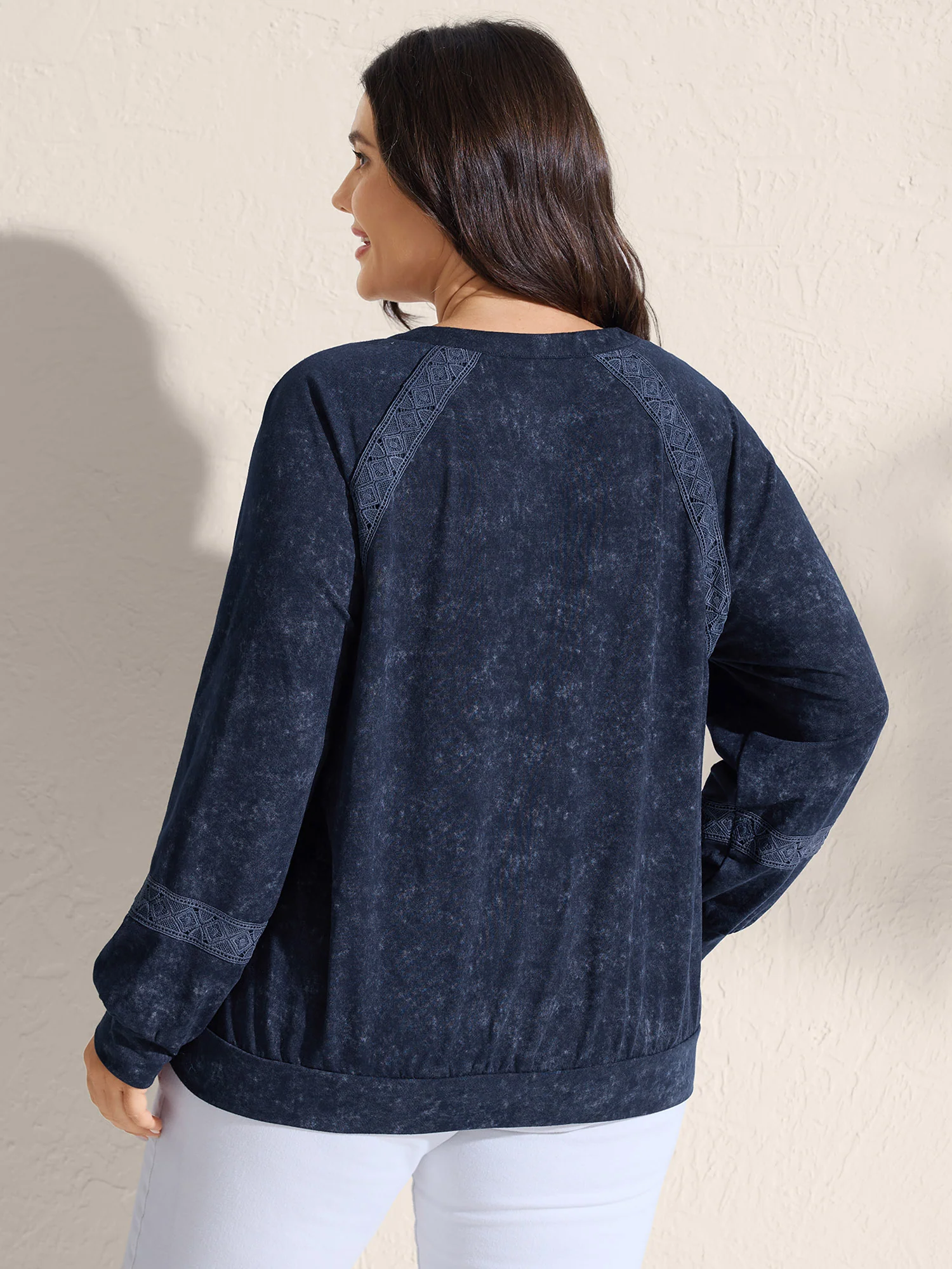 Snow Wash Effect Lace Trim Sweatshirt - Image 4