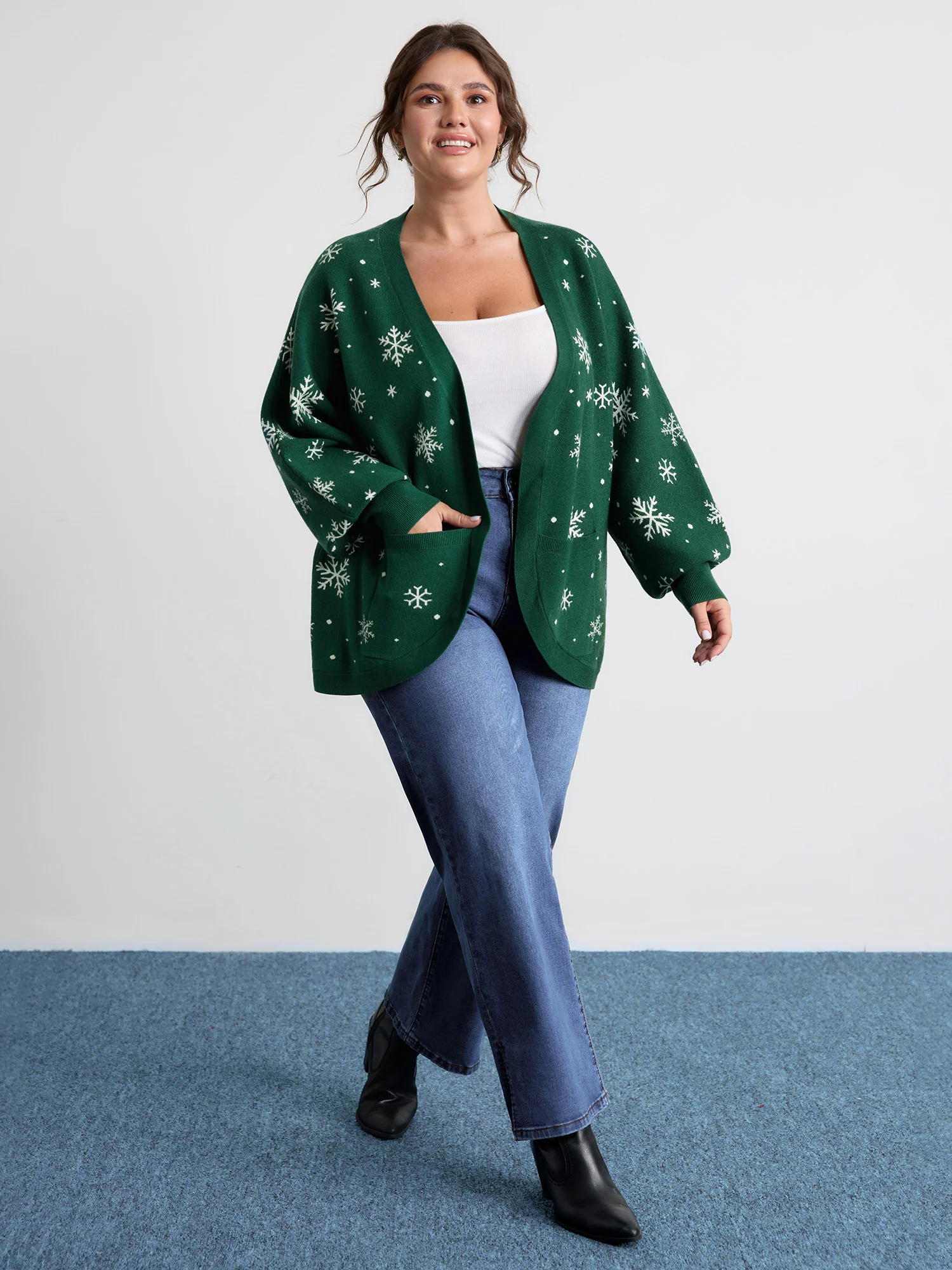 Snowflake Pattern Pockets Curvy Hem Knit Cardigan - Image 2