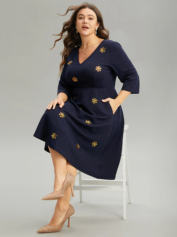 Snowflake Sequin Embroidered Pocket Dress - Image 3