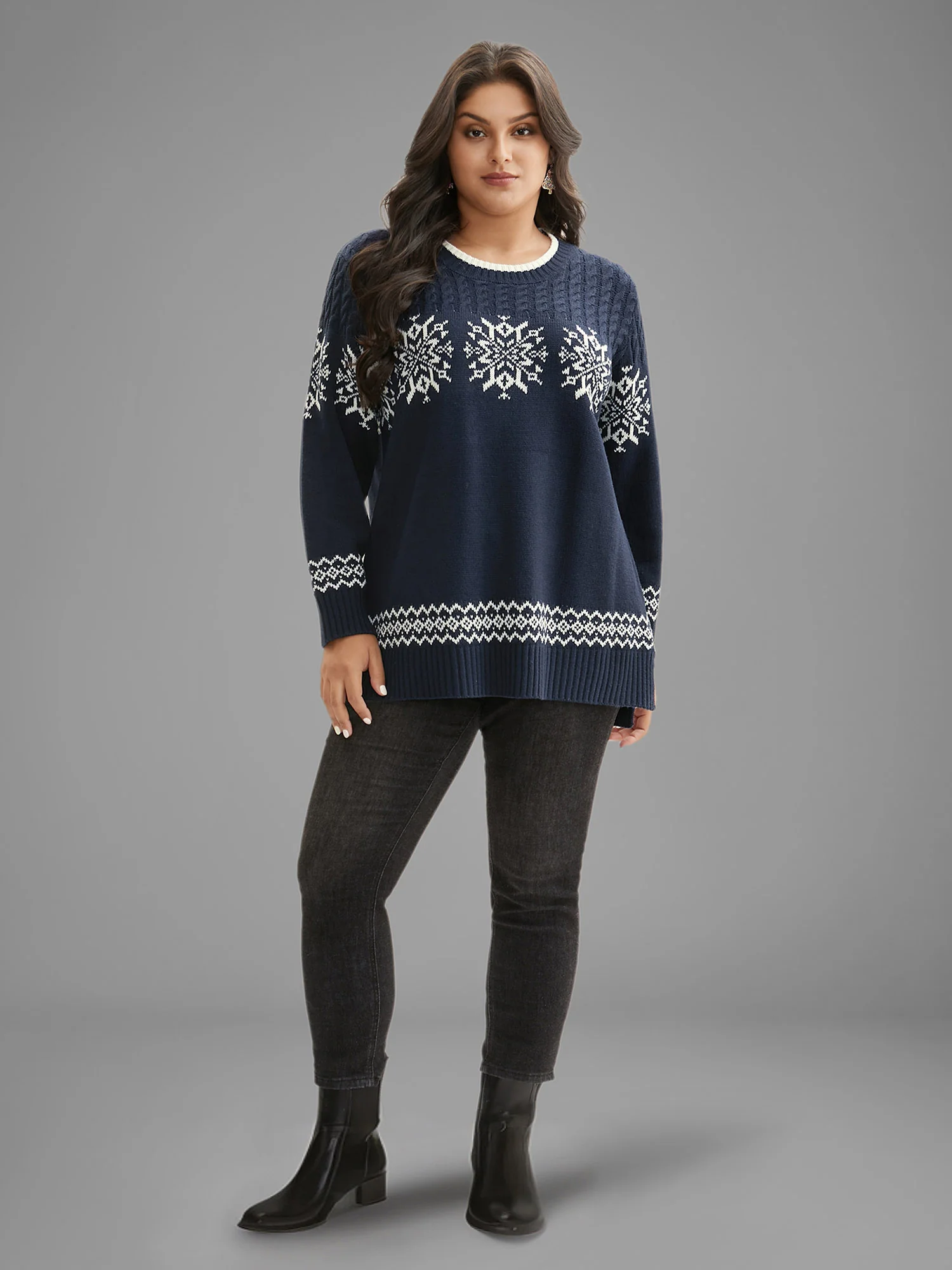 Snowflakes Pattern Contrast Round Neck Pullover - Image 2