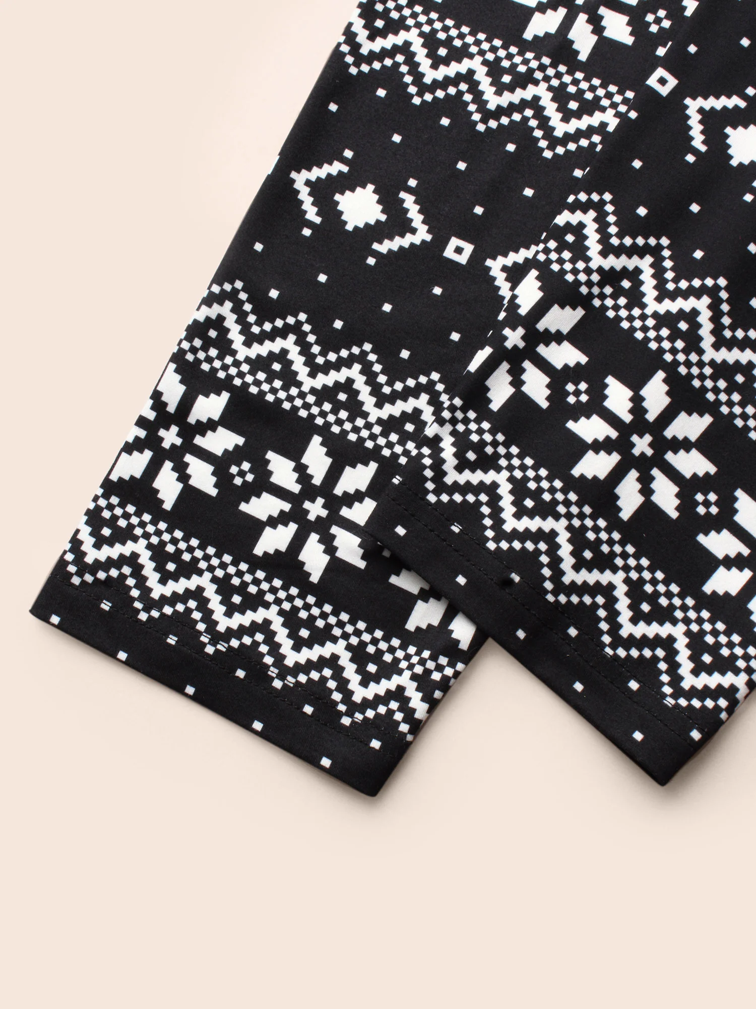 Snowflakes Printed High-Waist Stretchy Leggings - Image 7
