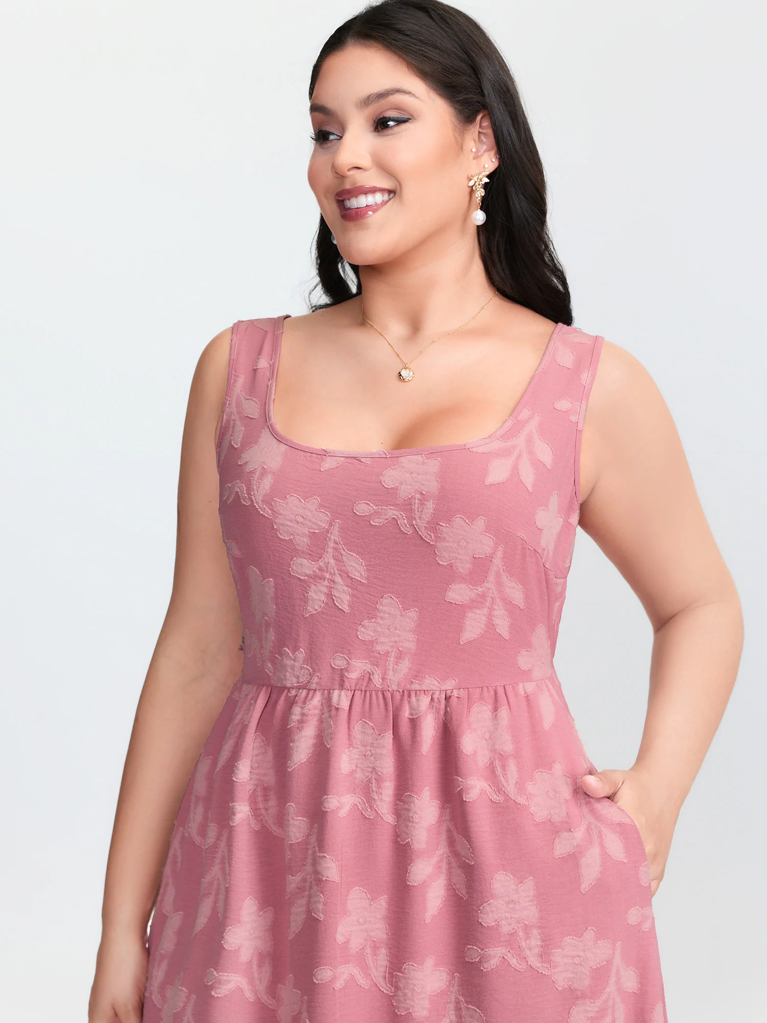 Soft Floral Pattern Ruffled Hem Midi Dress - Image 4