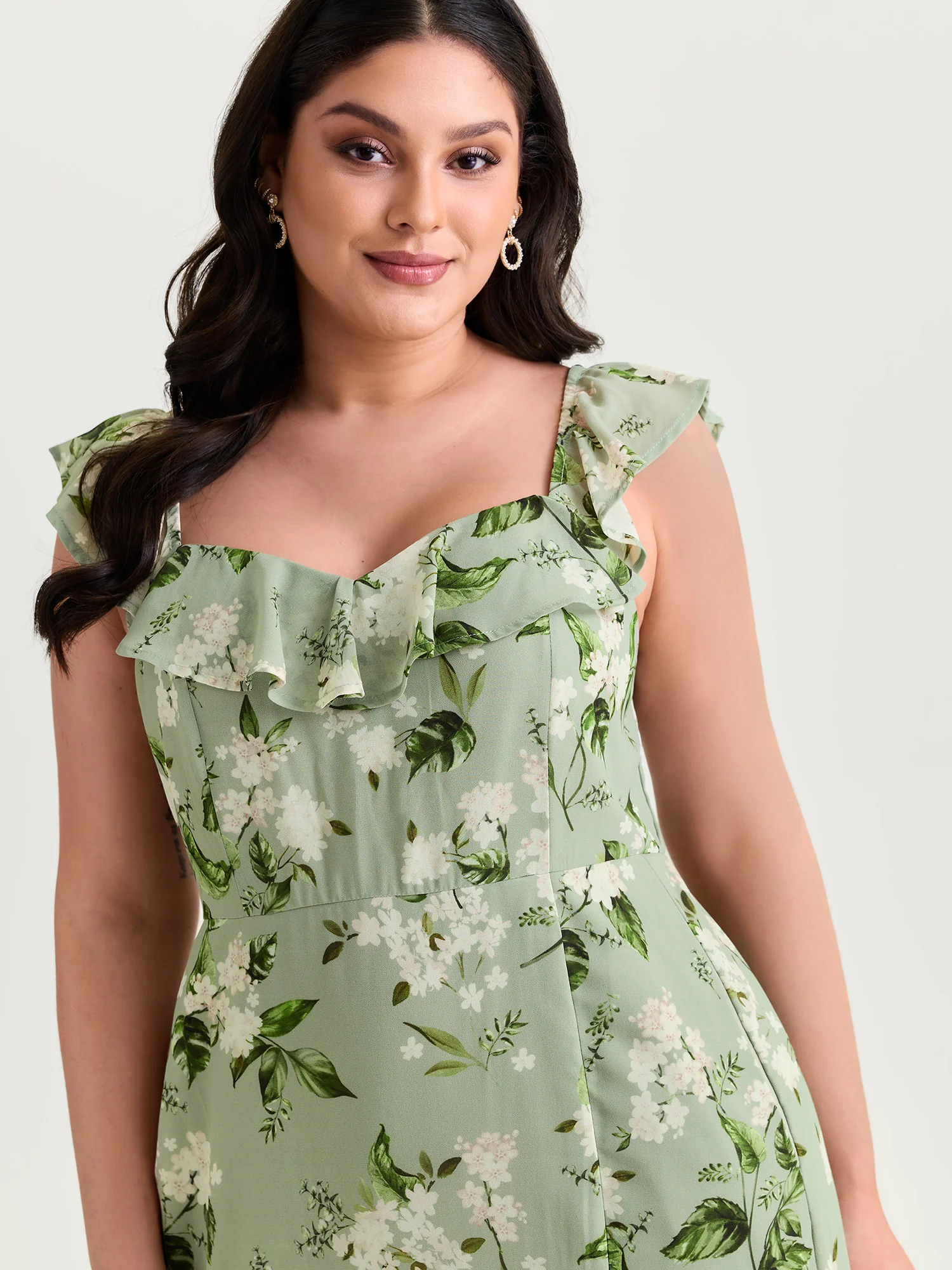 Soft Floral Print Ruffled Hem Midi Dress - Image 2