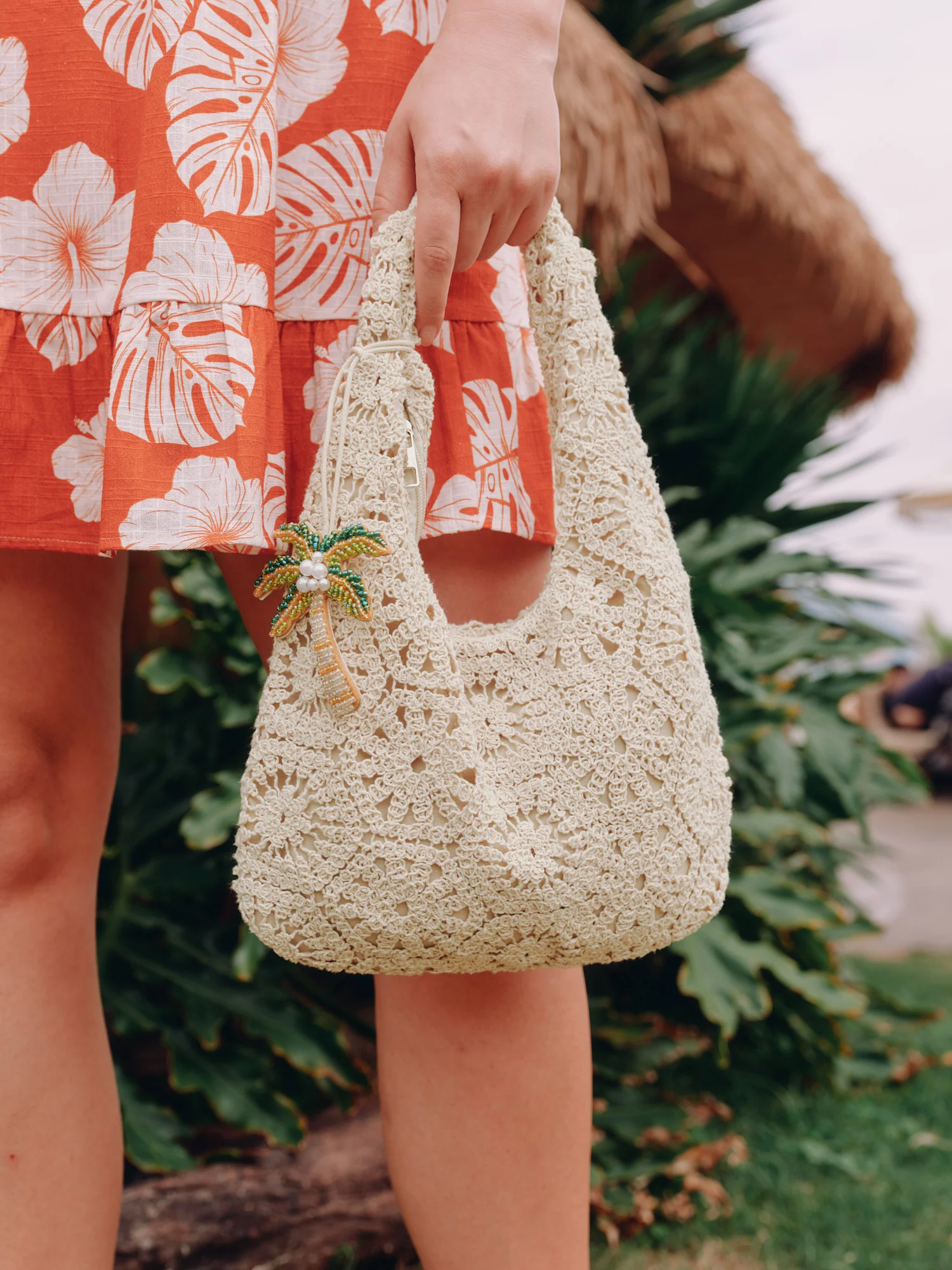 Soft Hooked Stitch Lace Handbag - Image 2