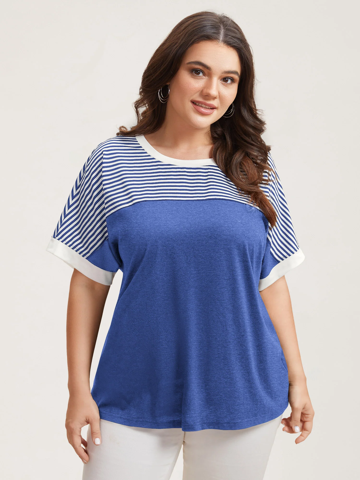 Solid and Striped Contrast Hem T-Shirt - Image 17