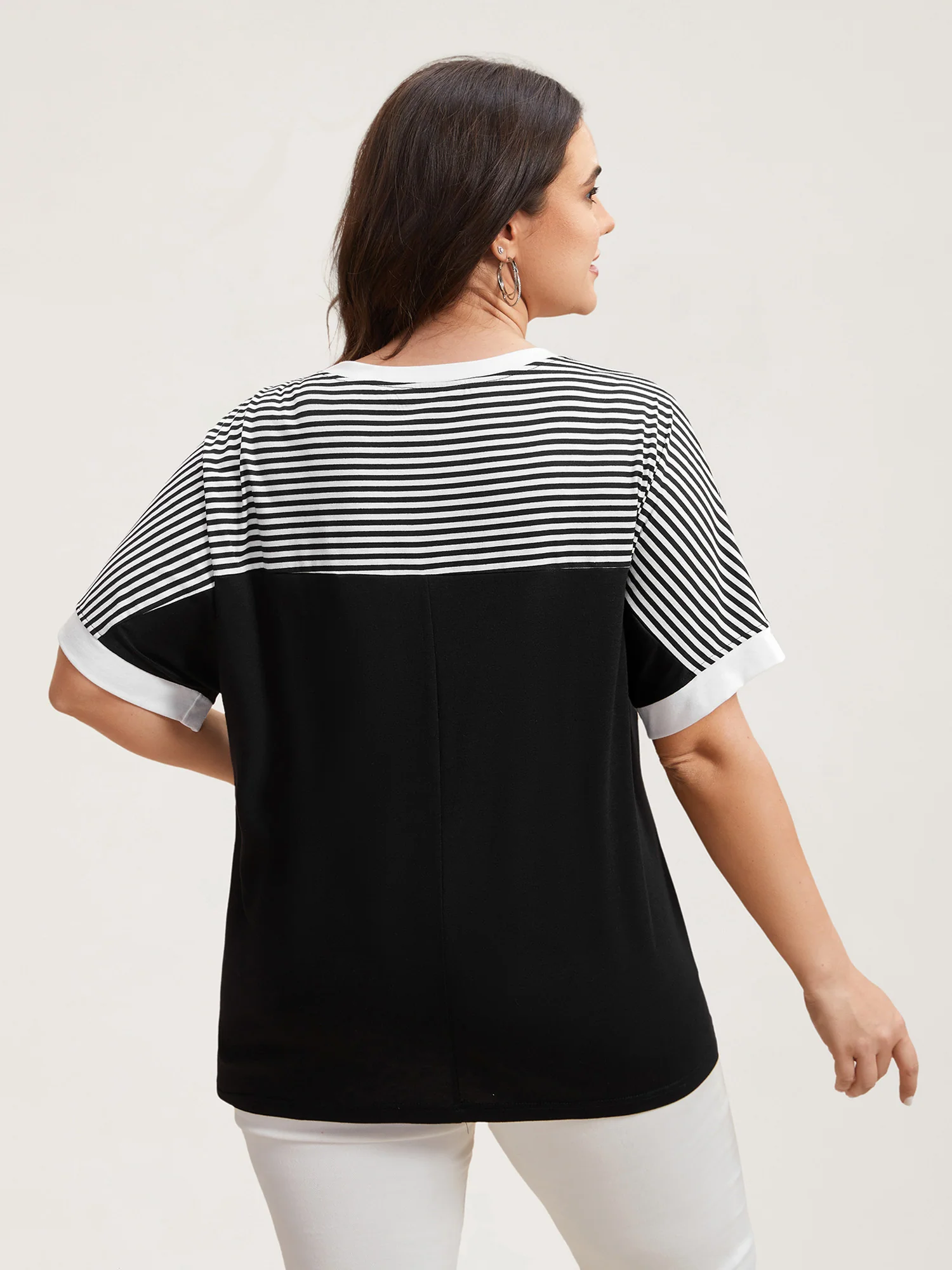Solid and Striped Contrast Hem T-Shirt - Image 3