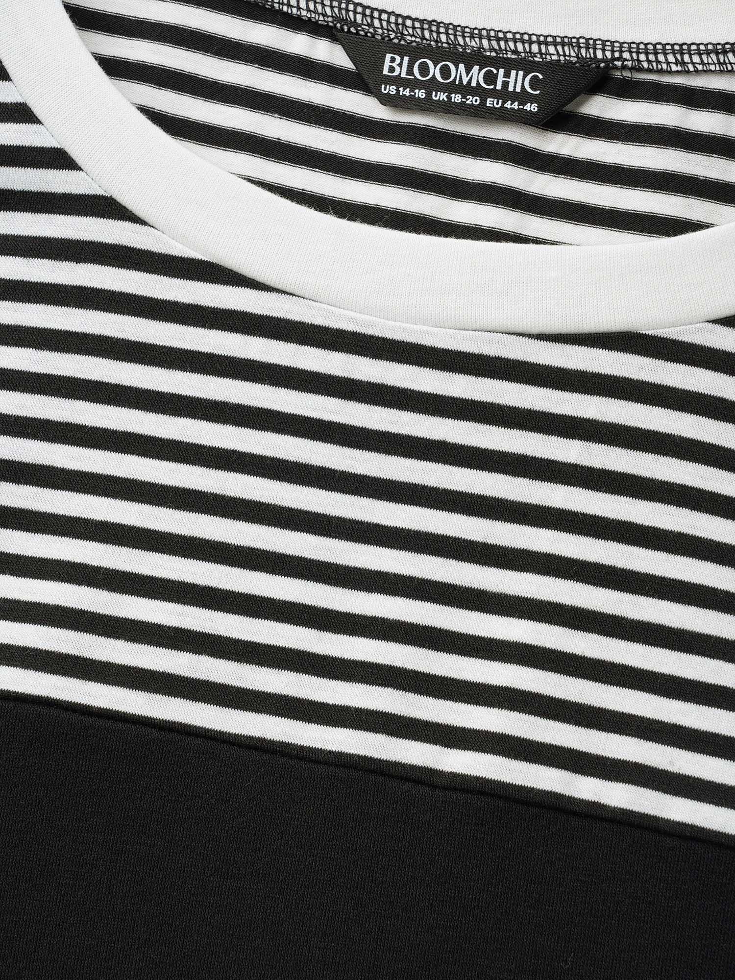 Solid and Striped Contrast Hem T-Shirt - Image 6
