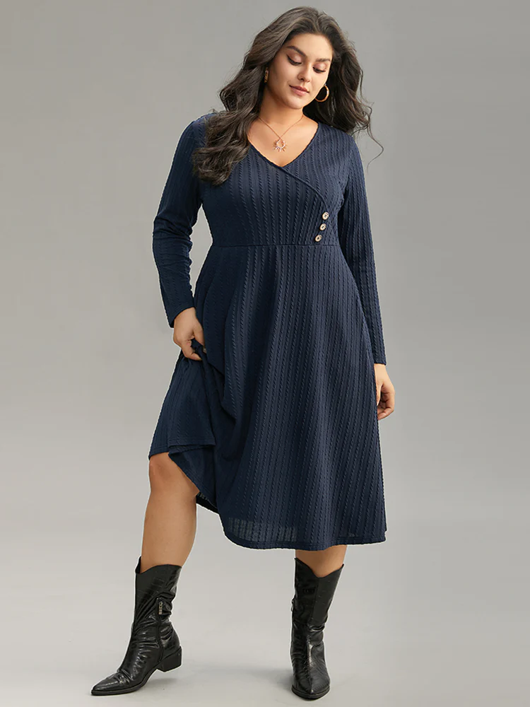 Solid Appliques Button Detail Elastic Waist Dress - Image 4