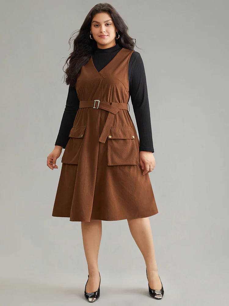 Solid Belted Buckle Detail Flap Pocket Sleeveless Dress - Image 2