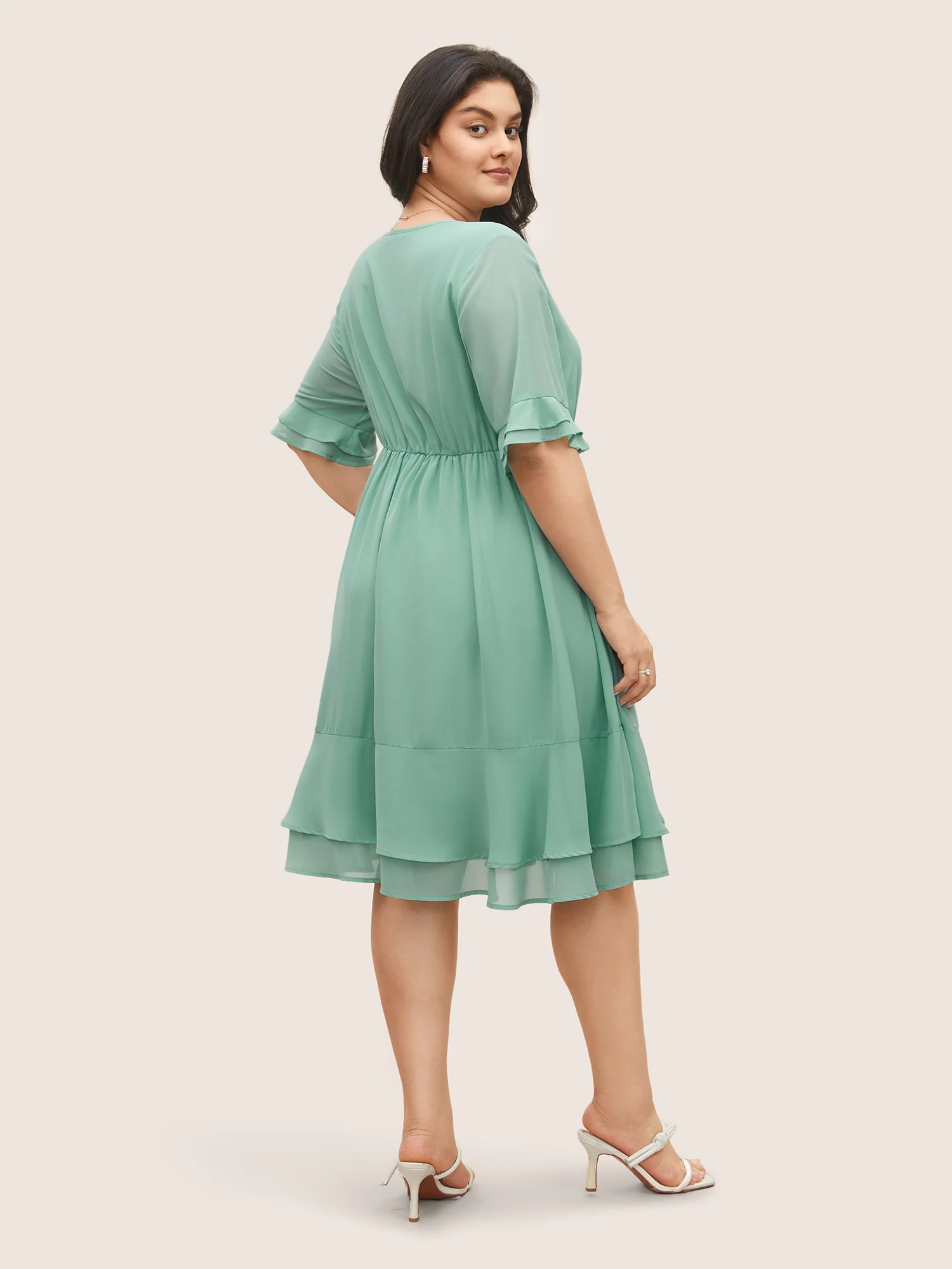 Solid Bowknot Patchwork Tiered Ruffle Sleeve Dress - Image 3