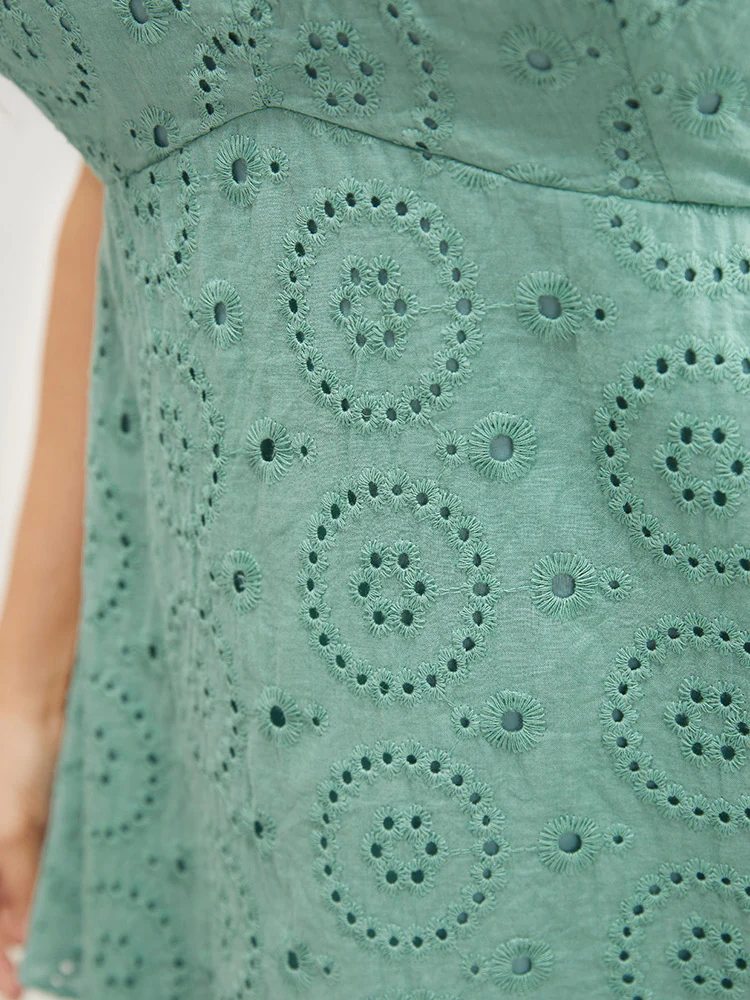 Solid Broderie Anglaise Ruffles Cap Sleeve Tank Top - Image 8