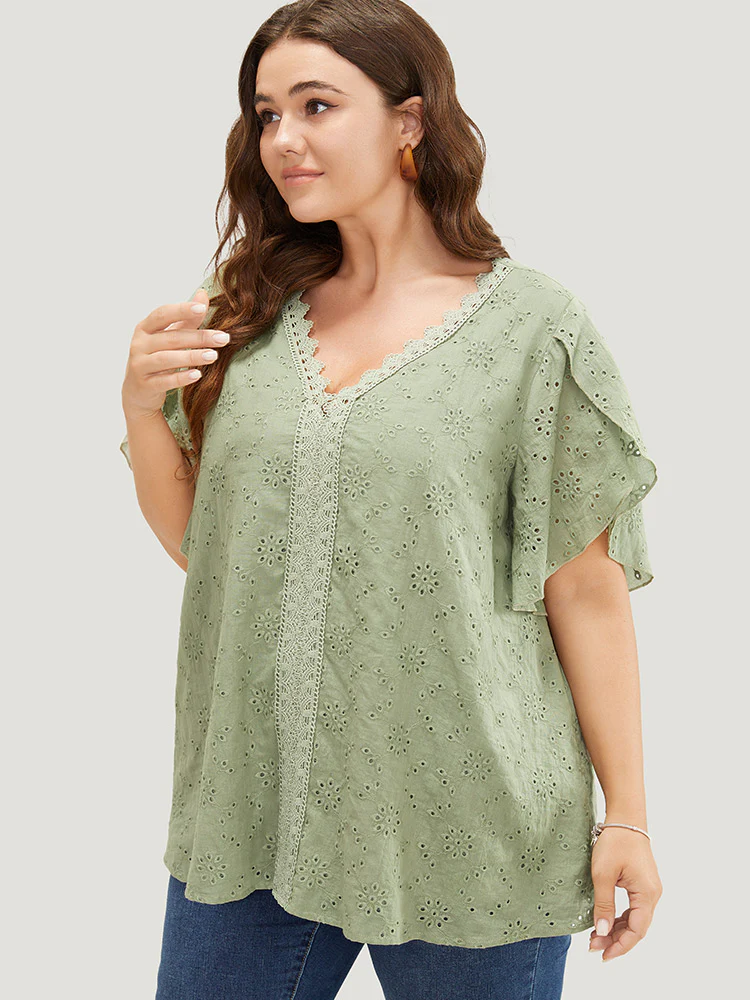 Solid Broderie Anglaise Split Sleeve Contrast Lace Blouse - Image 4