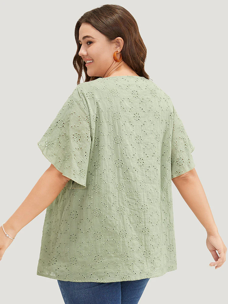 Solid Broderie Anglaise Split Sleeve Contrast Lace Blouse - Image 5