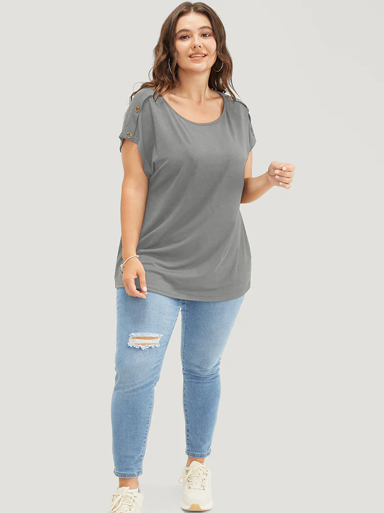 Solid Button Detail Round Neck Batwing Sleeve T-shirt - Image 4