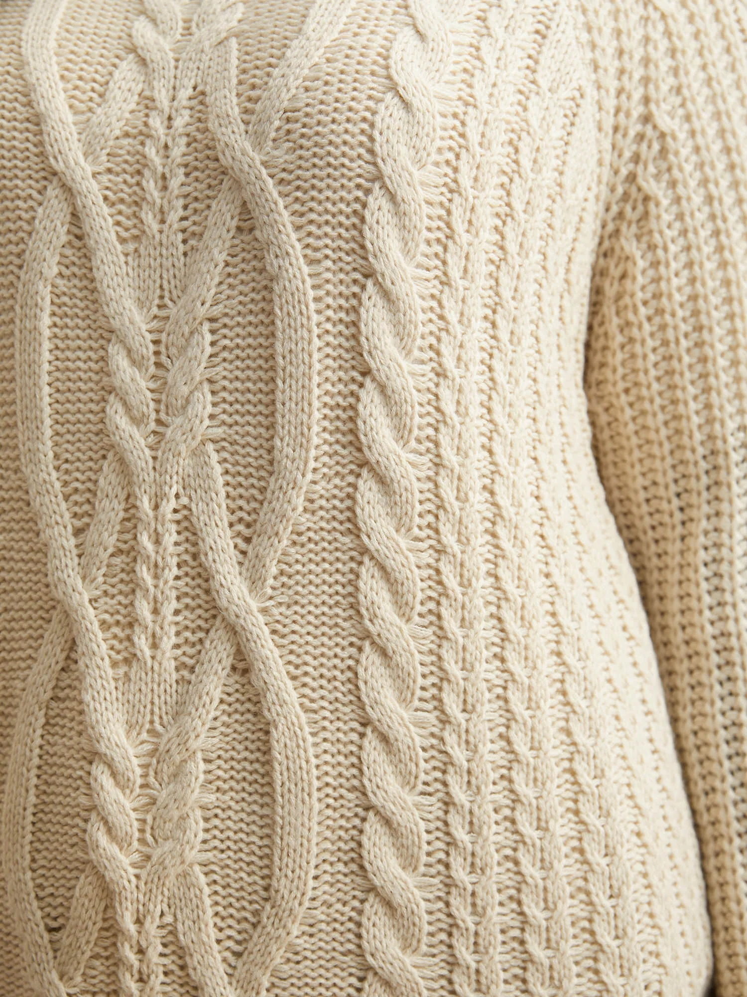 Solid Cable Knit Raglan Sleeve Pullover - Image 4