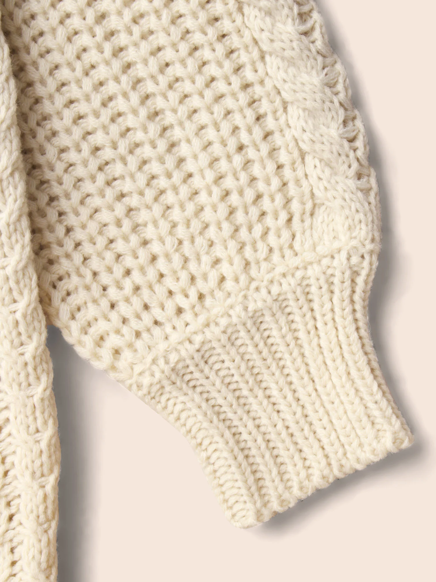 Solid Cable Knit Raglan Sleeve Pullover - Image 6