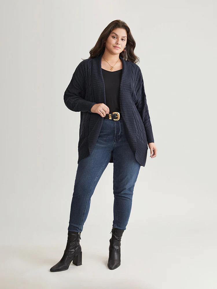 Solid Cable Knit Texture Arc Hem Dolman Sleeve Cardigan - Image 4