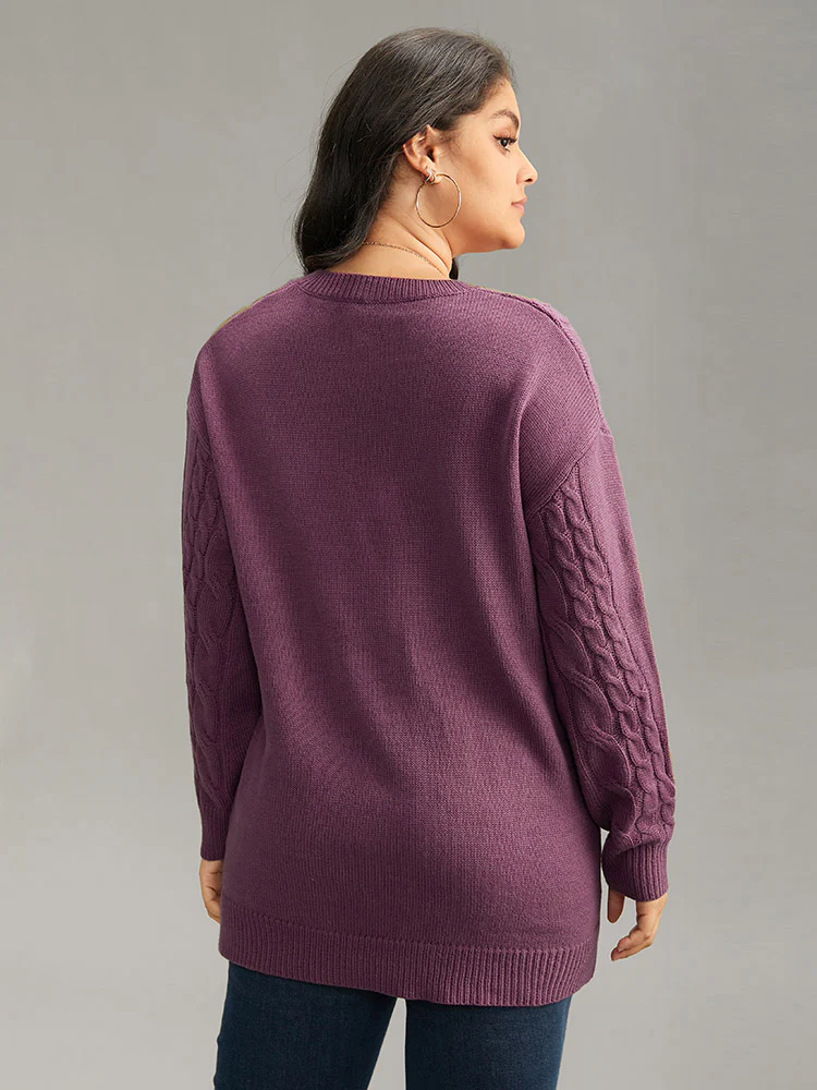 Solid Cable Knit V Neck Split Side Pullover - Image 2