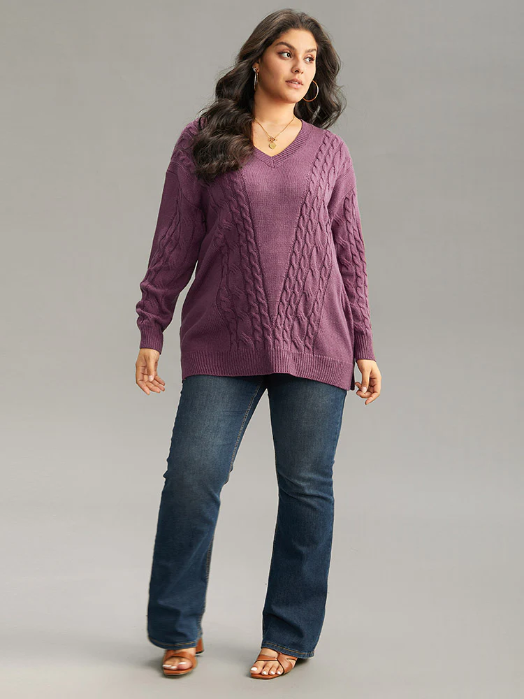 Solid Cable Knit V Neck Split Side Pullover - Image 4