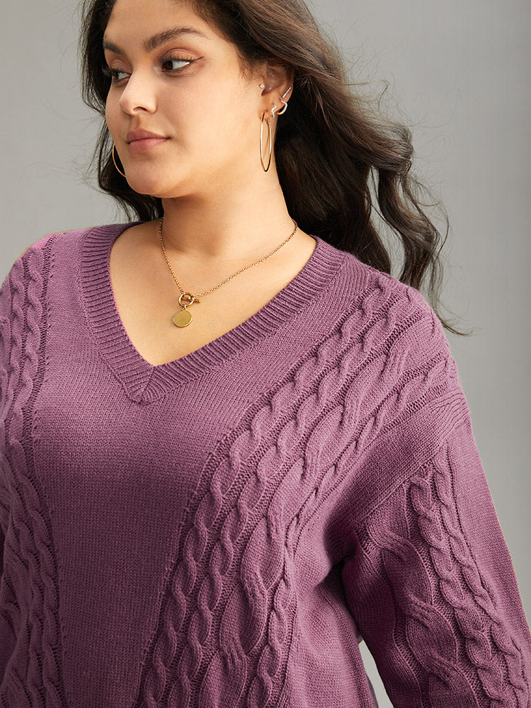 Solid Cable Knit V Neck Split Side Pullover - Image 5