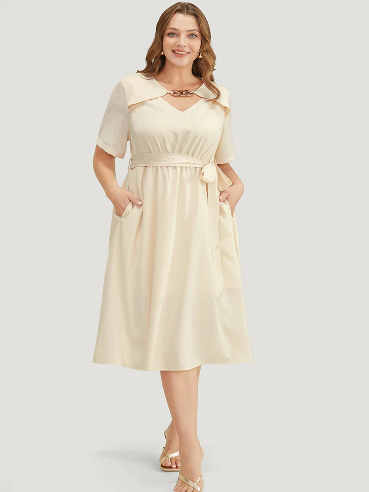Solid Chain Detail Cut Out Pocket Belted Flutter Dress - Image 4