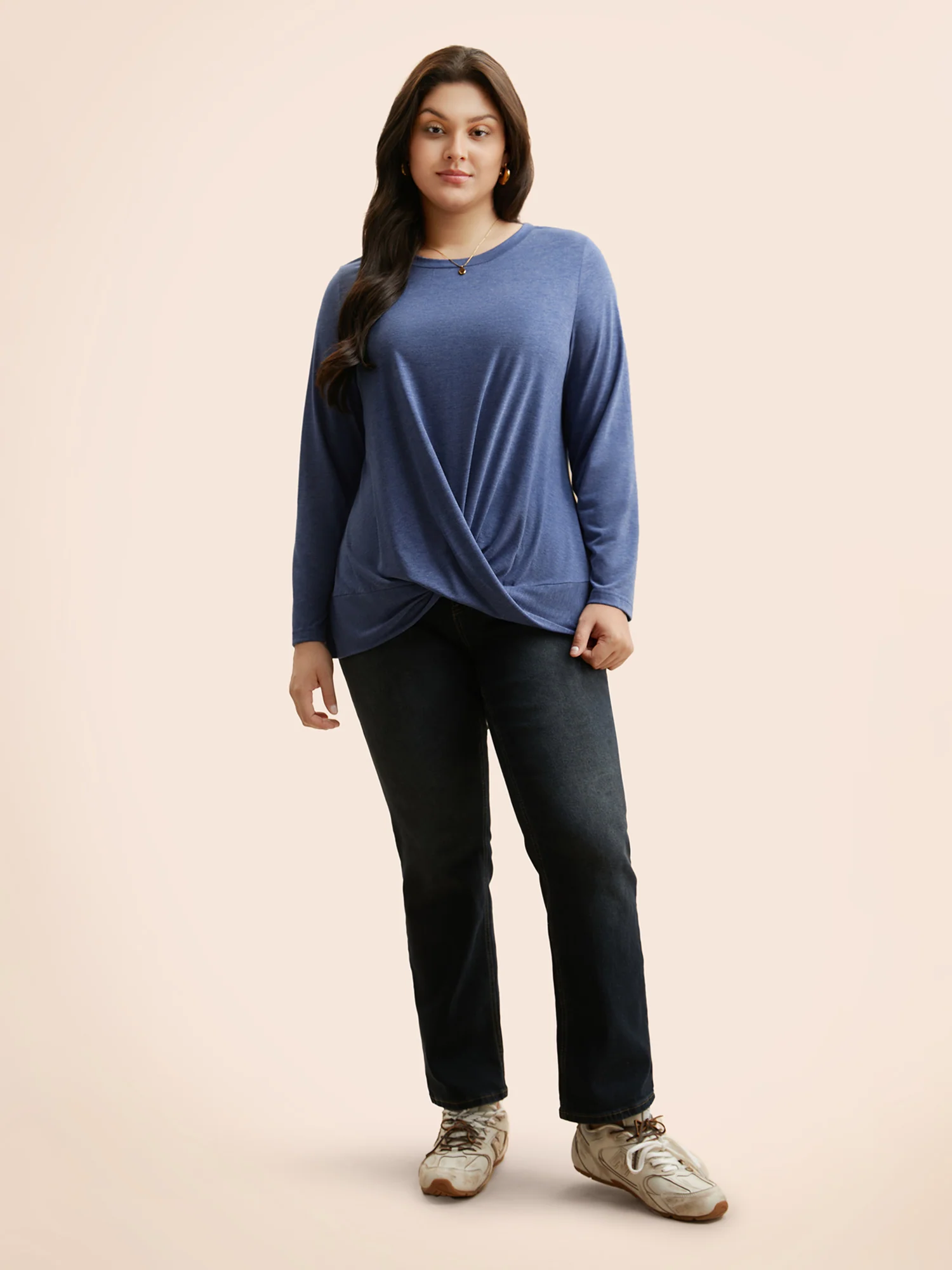 Solid Crew Neck Twist Front T-shirt - Image 3