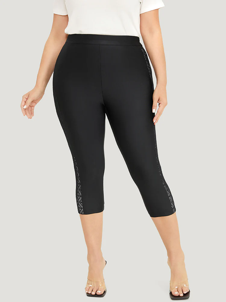 Solid Crochet Lace High Rise Cropped Leggings - Image 2