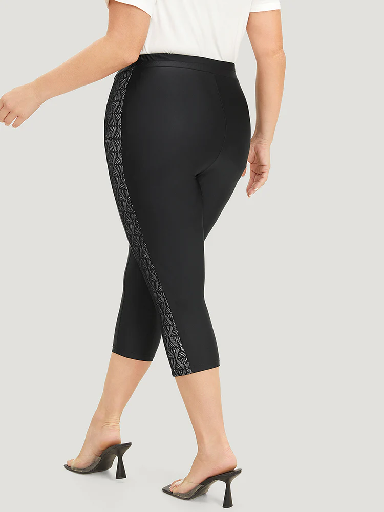 Solid Crochet Lace High Rise Cropped Leggings - Image 5