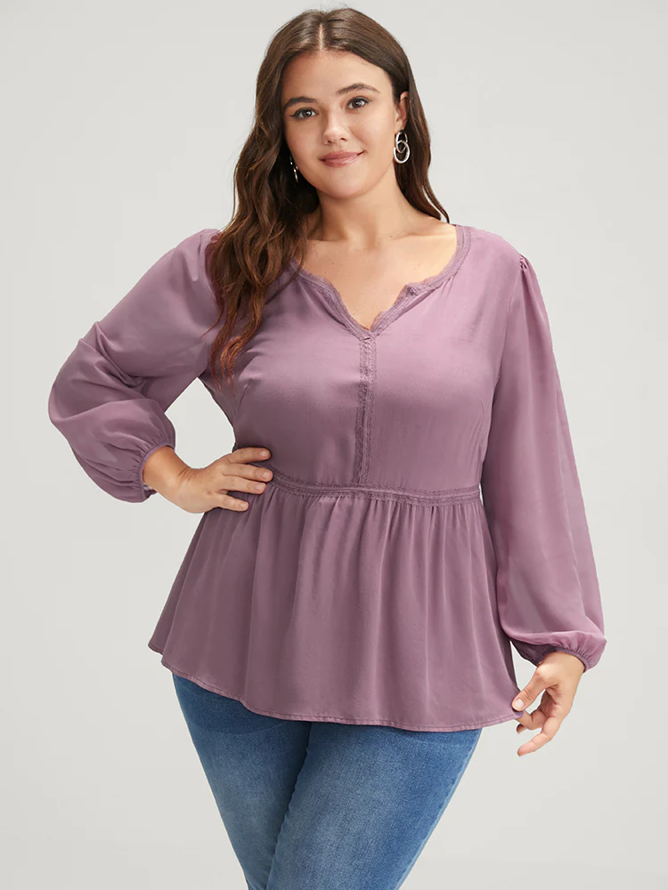 Solid Crochet Lace Lantern Sleeve Flutter Blouse - Image 4
